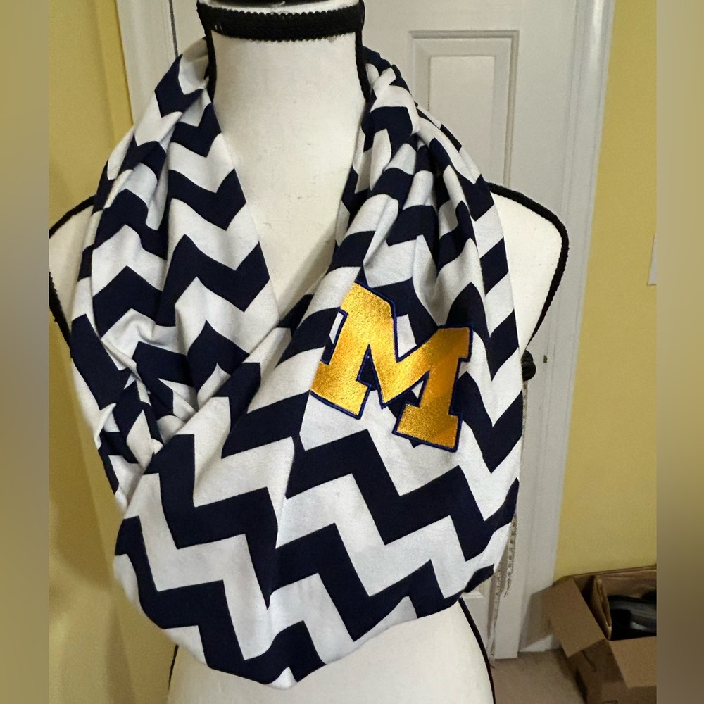 Michigan logo blue & white chevron infinity scarf.  Light material.